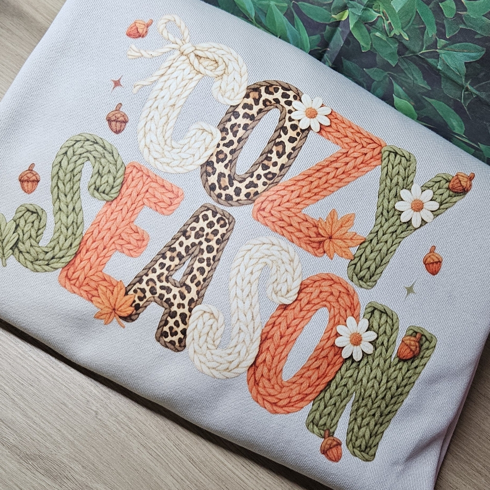 Cozy Season Graphic Swestshirt